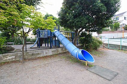 多摩美こぶし公園 250ｍ(徒歩4分)