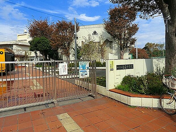 横浜市立寺尾中学校(約1,220m)