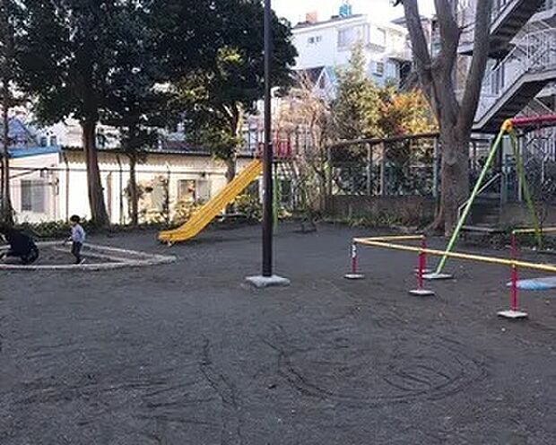 千年くすのき公園(約170m)
