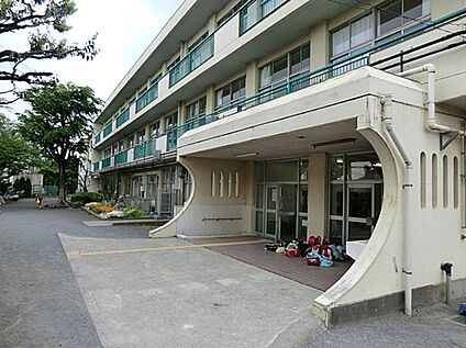 町田市立町田第五小学校 680ｍ(徒歩9分)