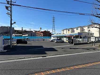 ローソン川崎堰三丁目店 380ｍ(徒歩5分)
