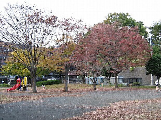 奈良町大田平第二公園(約120m)