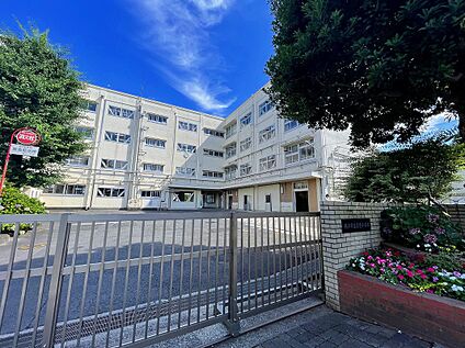 横浜市立奈良小学校 530ｍ(徒歩7分)