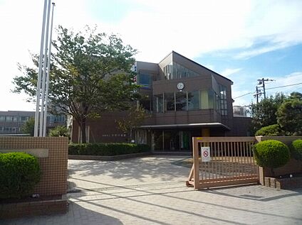 川崎市立井田中学校 1400ｍ(徒歩18分)