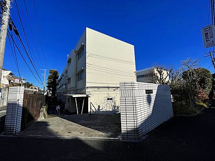 横浜市立松本中学校 500ｍ(徒歩7分)