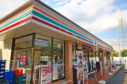 セブンイレブン横浜駒岡4丁目店 450ｍ(徒歩6分)