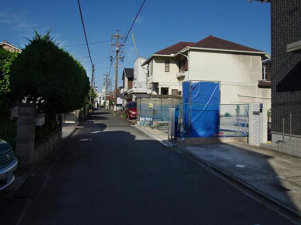 閑静な住宅街でのびのび子育てできる住環境です♪