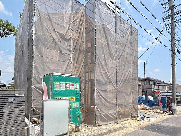 物件の陽当りや通風・仕様設備やお部屋の大きさの比較、近隣・周辺環境や街並みなど、資料には掲載していない情報が現地にはたくさんあります。ぜひ、建物だけでなく周辺環境もご確認ください！