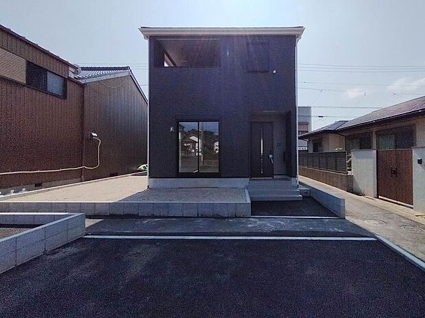 1号棟完成しております!本日内覧可能です!弊社では現地販売会を行っておりません。現地ご見学の際はお気軽にお問い合わせ下さい☆