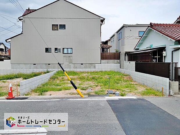 中根小学校まで徒歩5分と近く、お子様も無理なく通えます☆
ぜひ現地にて、街並み・陽当たり等ご確認下さい♪お気軽にお問い合わせください☆