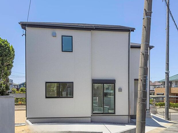 【現地外観写真】完成しております！本日内覧可能です！弊社では現地販売会を行っておりません。現地ご見学の際はお気軽にお問い合わせ下さい☆