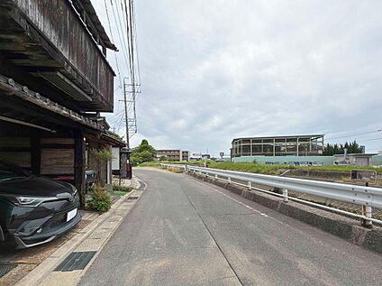 前面道路含む現地写真