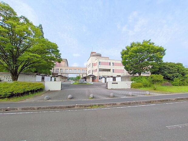 大府市立大府南中学校（約750m）