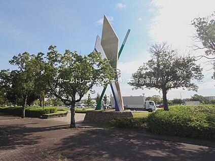 刈谷市総合運動公園 900ｍ(徒歩12分)