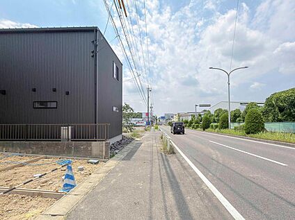 前面道路含む現地写真