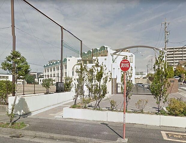 名古屋市立小坂小学校（約558m）