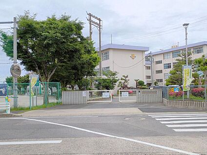 知立市立竜北中学校 1500ｍ(徒歩19分)