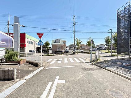 前面道路含む現地写真