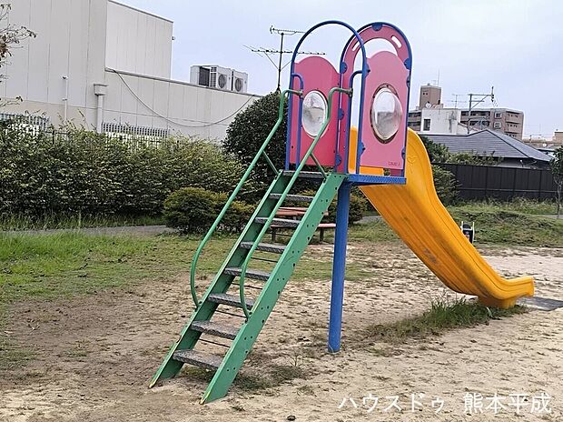 帯西むらさき公園（約740m）