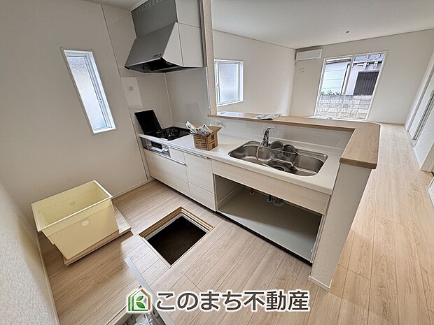 人気の対面式キッチン☆料理をしながらご家族とコミュニケーションが取れます♪