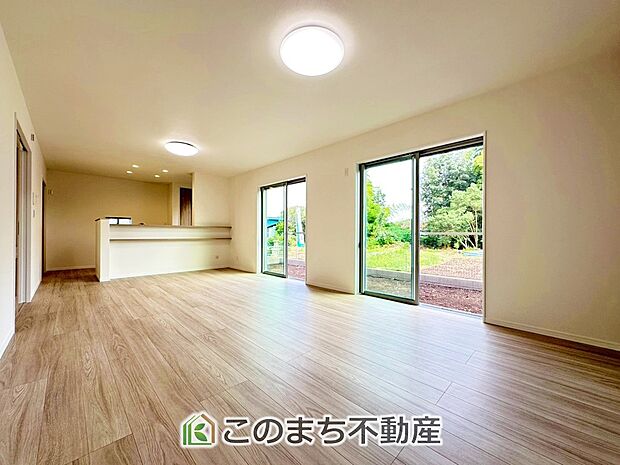 時間のゆとりと空間、暖かな陽光がもたらす光と風を独占してください。新しい暮らしが始まります。