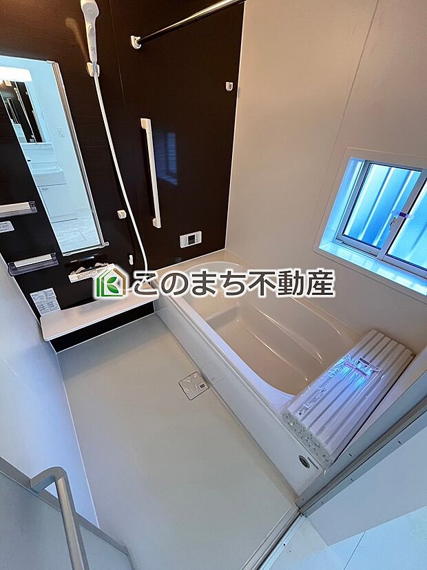同社施工物件の写真です。※建具やフローリング、その他仕様が異なる場合がございます。