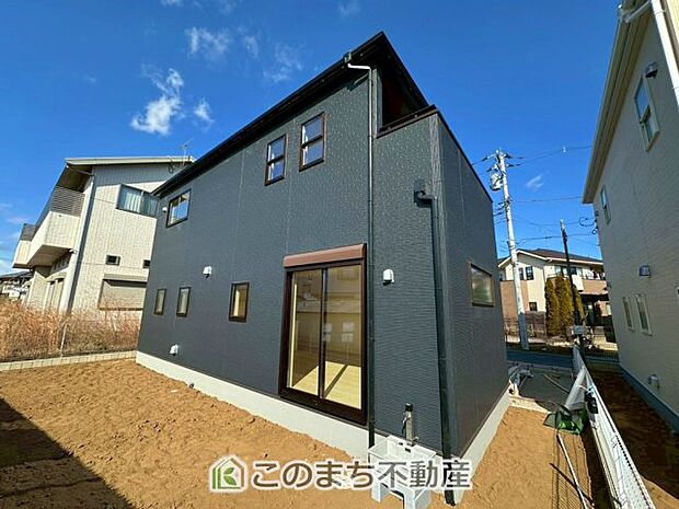 【外観】本日ご内覧できます(*^^*) お電話でのお問合せが非常にスムーズです！ 現地直接集合のお待ち合わせも大丈夫です！ お気軽にお問合せ下さい(^^)/