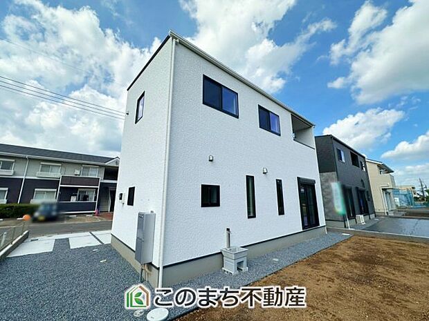【外観】本日ご内覧できます(*^^*) お電話でのお問合せが非常にスムーズです! 現地直接集合のお待ち合わせも大丈夫です! お気軽にお問合せ下さい(^^)/