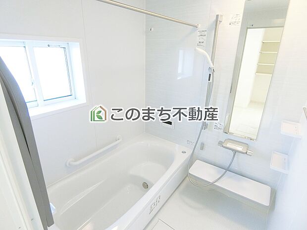 【風呂】同社施工物件の写真です。※建具やフローリング、その他仕様が異なる場合がございます。
