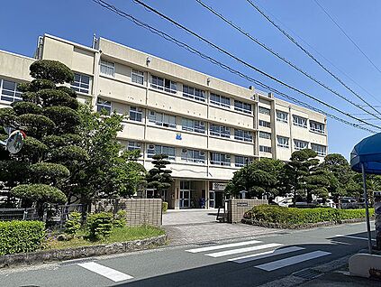 熊本市立出水中学校 1000m(徒歩13分)