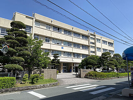 熊本市立出水中学校 約1,100m(徒歩約14分)
