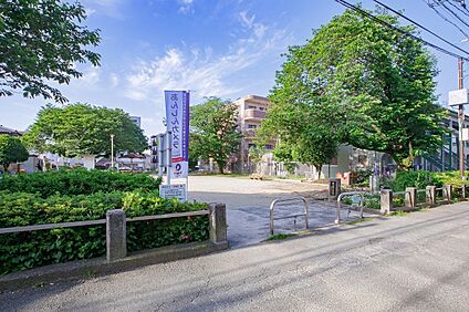 帯山三丁目公園 500m(徒歩約7分)