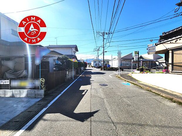 【外観】前面道路含む現地の写真です。