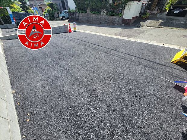 【外観】広々した駐車場になります。