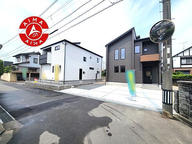 【外観】前面道路含む現地の写真です。