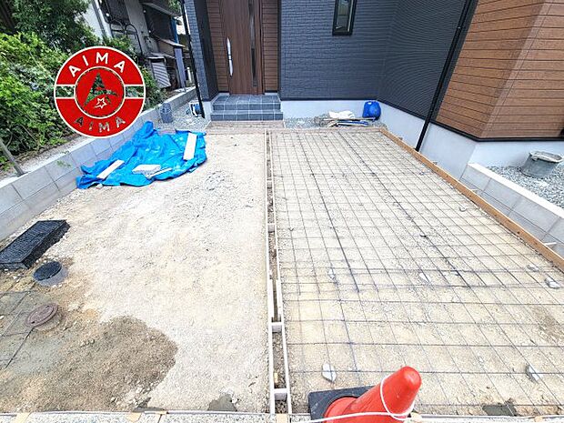 【外観】広々した駐車場です。
