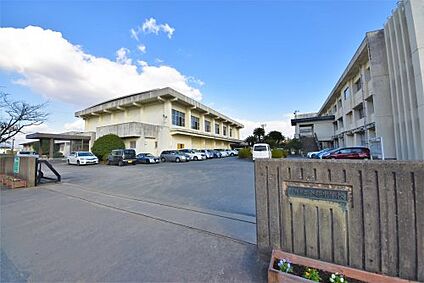小郡市立小郡中学校 徒歩911m