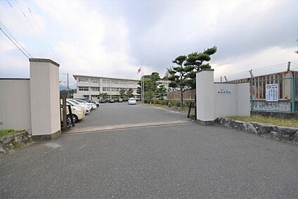 福岡市立早良中学校 徒歩837m