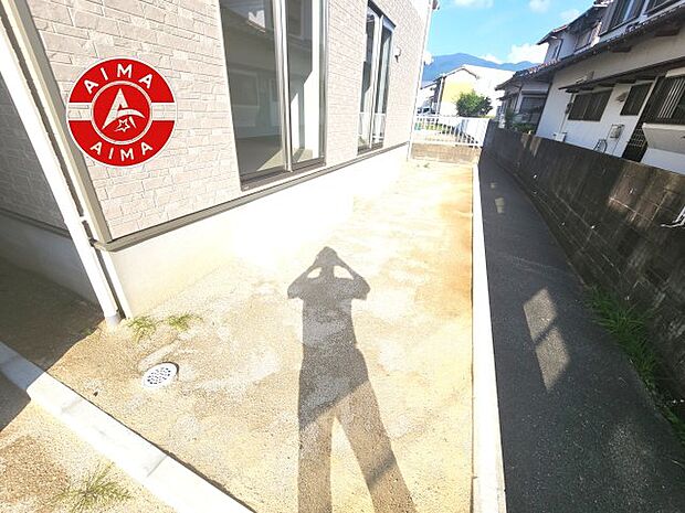【外観】お庭で自由な時間を過ごせます。