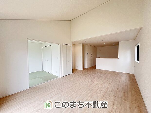 居心地のいいリビングは、時間を忘れてしまうくらいホッとする空間です☆