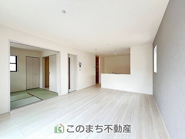 居心地のいいリビングは、時間を忘れてしまうくらいホッとする空間です☆ 