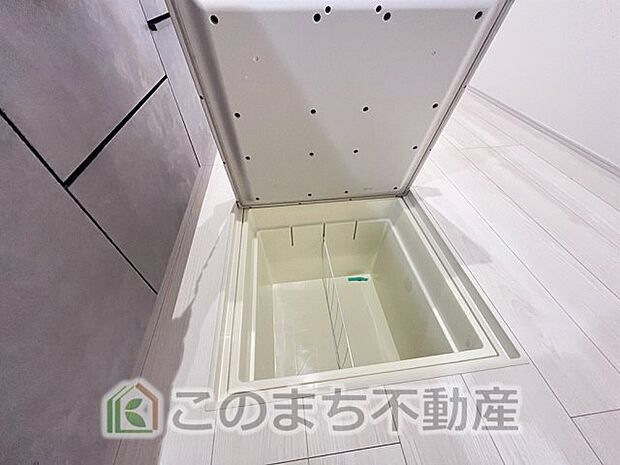 【収納】お米屋や調味料の収納に◎あると便利な床下収納庫♪