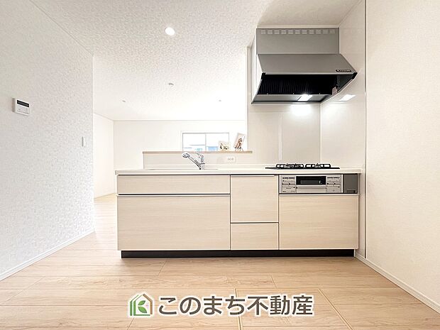 【キッチン】同社施工物件写真。※建具やフローリング、その他仕様が異なる場合がございます。
