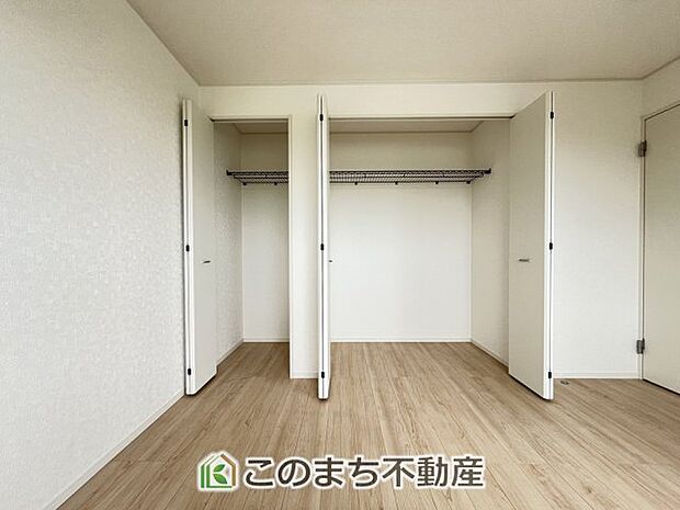 【収納】収納もたっぷり容量がございます♪大型荷物も収納できて便利ですね！ 