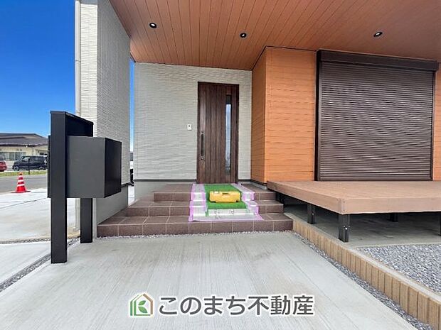 【玄関】モデルハウス!!各所の仕様にこだわりを感じますね♪
