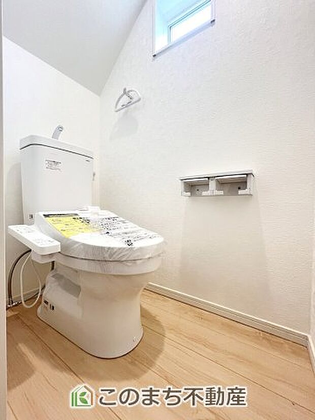 【トイレ】いつも綺麗に清潔に!シャワー付きトイレです♪