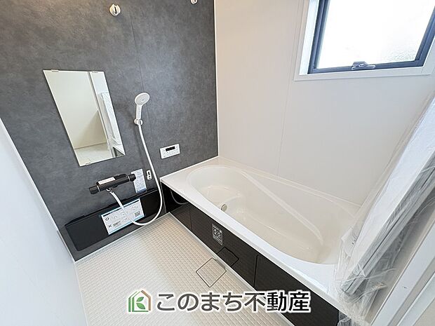 【風呂】お風呂は足を伸ばしてゆったり入浴できる1坪タイプ☆