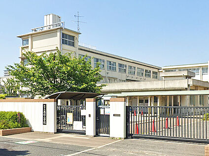 英彰小学校 480m(徒歩6分)