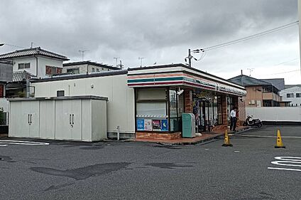 セブンイレブン 野洲栄店 徒歩381m