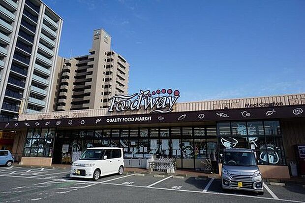 フードウェイ前原店(約1,603m)